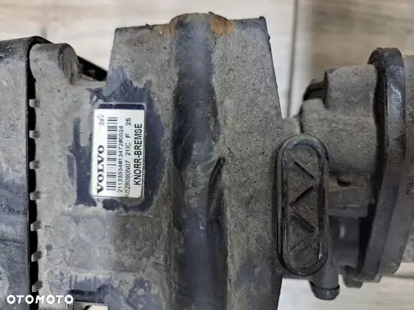 Vanne de suspension pneumatique ECAS 6x2 Renault Volvo image 5