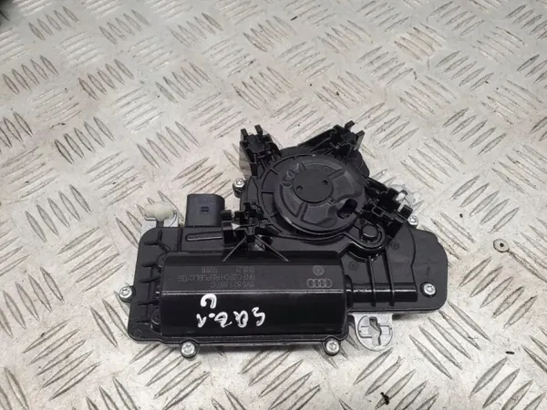 Audi Q8 Actuador Trasero OEM 8V5827887C - Usado image 4