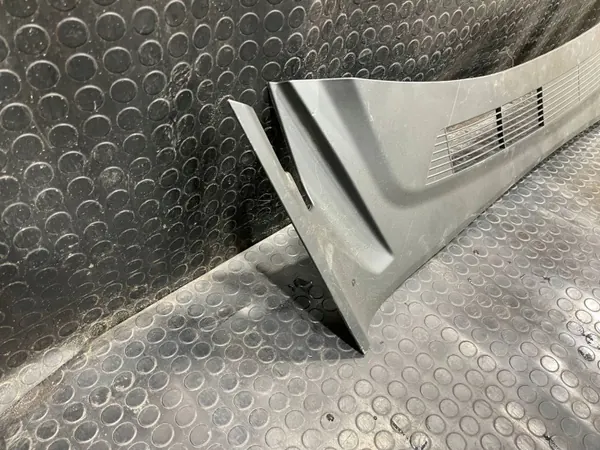 Junta do para-brisas dianteiro Tesla Model 3 OEM 1694501-00-E image 3