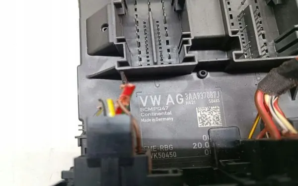 Module Confort VW OEM 3AA937087J pour Passat B8 2.0L image 3