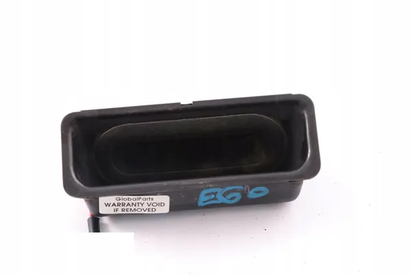 BMW E60 E61 Tavaratilan Kahva Nappi OEM 51248168035 image 2