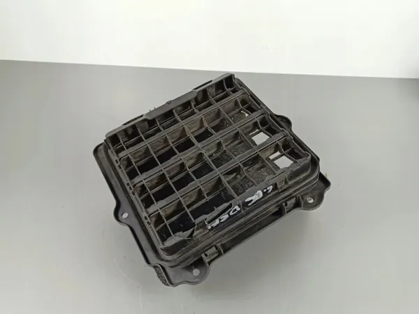 Grille de ventilation Jeep OE OEM 68546355AA - Occasion image 3