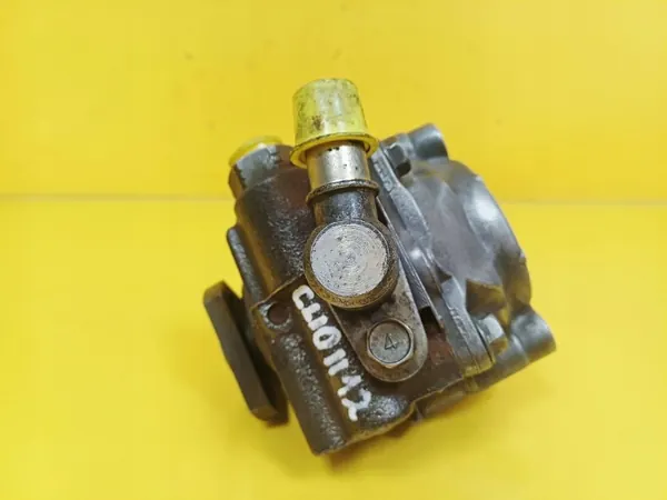 Styrpump OEM DRC100368 för Renault image 3