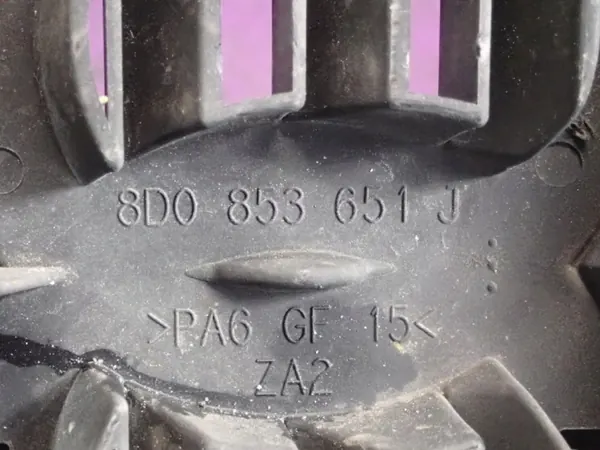Audi A4 B5 Grille OEM Zawada-329174- Gebruikt image 3