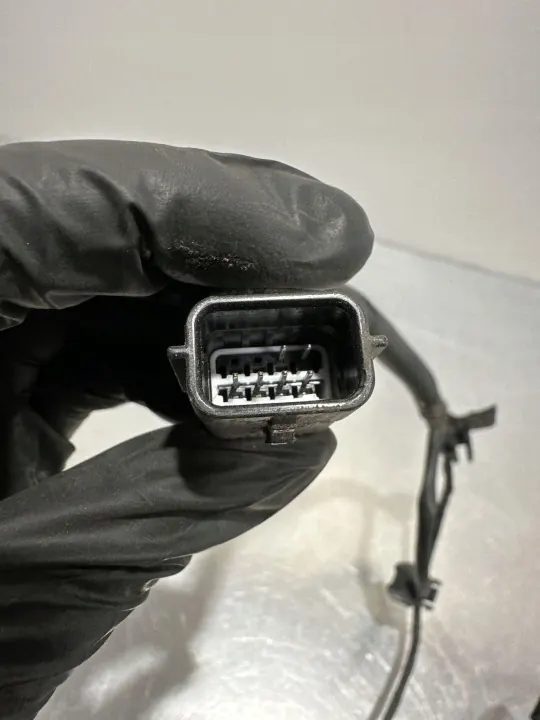 OEM 240934EA0A bedrading voor achteruitrijcamera-sensoren image 3