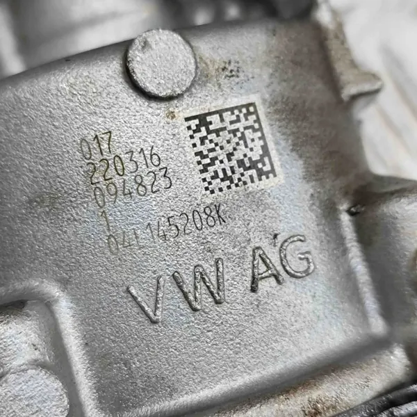 VW Öljypumppu OEM 04L145208K Passat B7 2.0L Diesel image 7