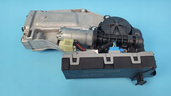 Verrou Coffre Mercedes W206 C200 OEM A0999064703 image 3