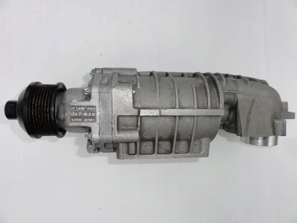 Compresor Mercedes OEM A2710902780 - Usado image 6