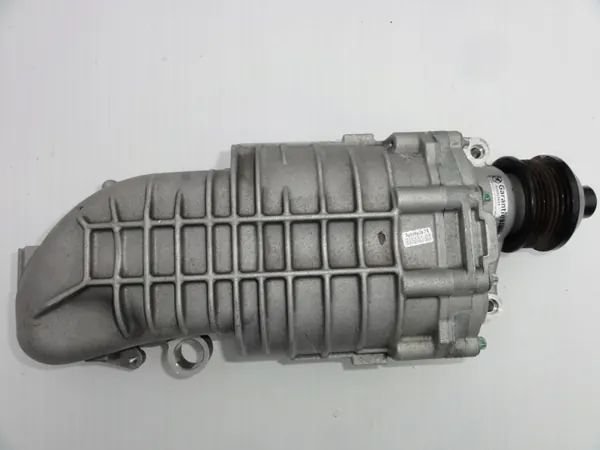 Compresor Mercedes OEM A2710902780 - Usado image 8