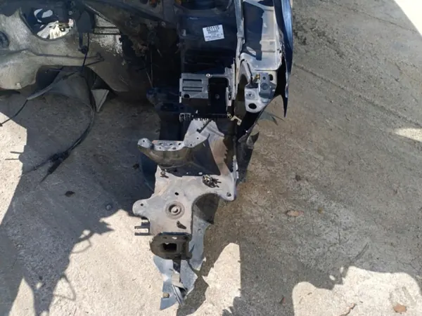 OEM 01 VW Touran I Vänster Framskärm image 2
