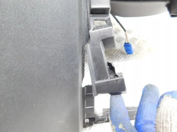 Salpicadero OEM + 2 airbags 2 cinturones - Peugeot 208 I image 7