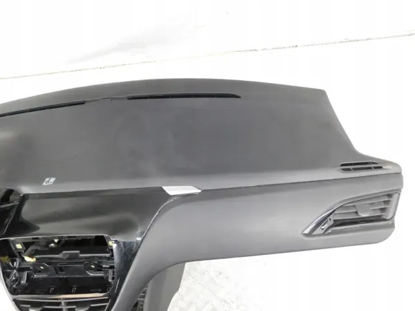 Salpicadero OEM + 2 airbags 2 cinturones - Peugeot 208 I image 9