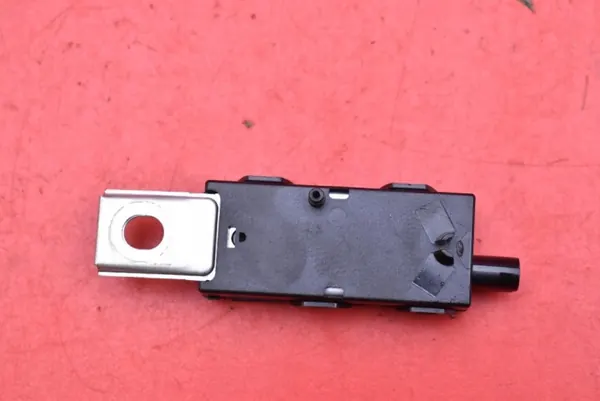 Antenne Tesla Model Y OEM 1551331-00-B Occasion image 2