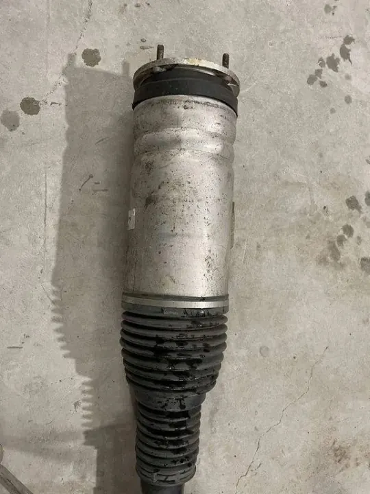 Fram höger luftfjädring OEM 22271466 Land Rover image 5