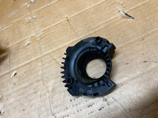 Juego de almohadillas muelle trasero OEM JX61-5599-BEB Ford Kuga MK3 image 3