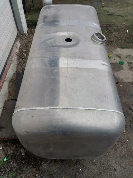 Polttoainesäiliö 570L Mercedes Actros MP4 OEM 9604704604 image 3