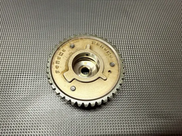 Nokkenas tandwiel Ford Mustang MK6 2.3 image 3