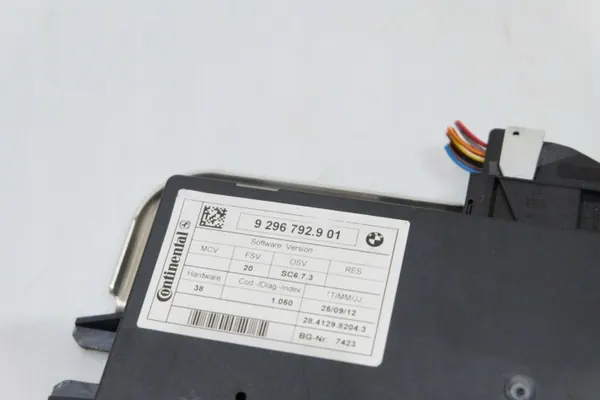 Module de contrôle d'éclairage BMW 5 F10 F11 OEM 9296792 image 6