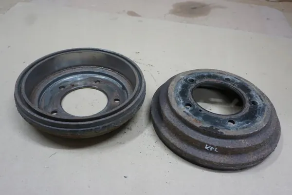 Tambours de Frein Arrière Suzuki Jimny OEM 000003 image 3