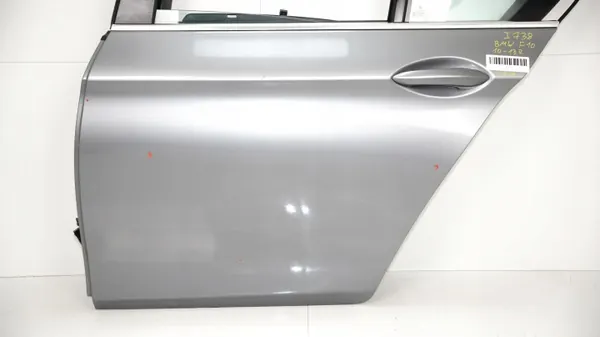 BMW F10 Vänster Bakdörr OEM 375484610 - Begagnad image 3