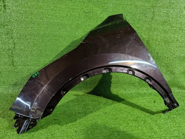 Parafuso dianteiro esquerdo Nissan Qashqai II J11 image 1