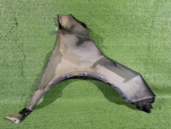 Parafuso dianteiro esquerdo Nissan Qashqai II J11 image 2