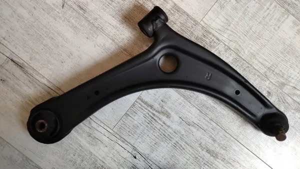 Braccio di Controllo Anteriore Destro Mitsubishi Eclipse Cross image 3