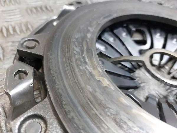 Kaksimassainen Flywheel + Kytkinlevy Mercedes W203 2.2 CDI image 9