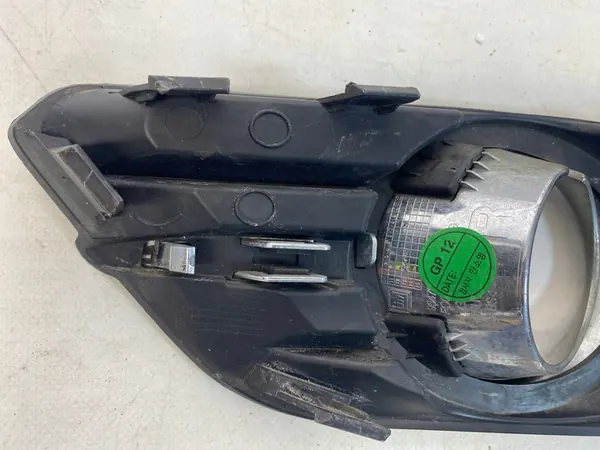 Rejilla de faro antiniebla derecho OPEL MOKKA 12- OEM 95470235 image 10