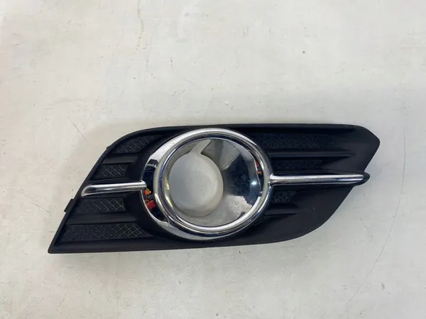 Rejilla de faro antiniebla derecho OPEL MOKKA 12- OEM 95470235 image 2