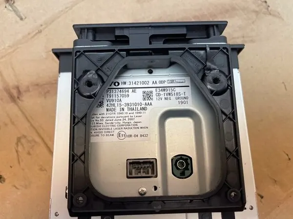 Cambiador CD Volvo XC90 II OEM 31374694 - Usado image 4