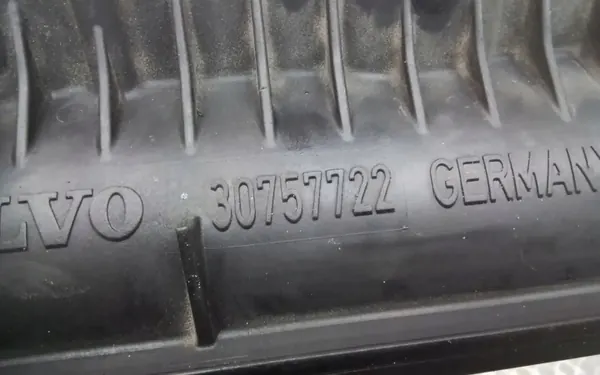Colector de admisión OEM 30757722 para Volvo V70 image 4