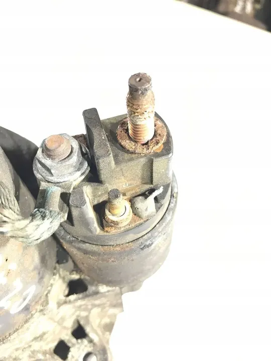 Motor de arranque CITROËN C-CROSSER 2.2L diésel 2009 image 5