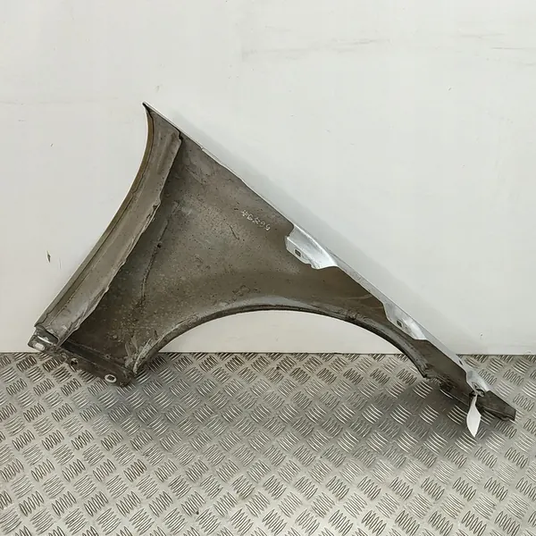 Vänster Framskärm Mercedes C-Klass W204 - A2048801318 image 2