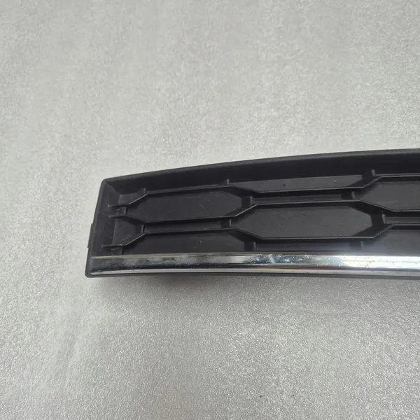 Griglia di ventilazione Skoda OE 5E0807681G9B9, paraurti image 3