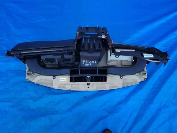 Consola salpicadero Opel Astra H OEM 13149016 Usado image 3