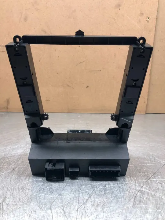 MIDDEN TUNNEL RAAMPANEL MERCEDES ML W163 A1638205010 image 2