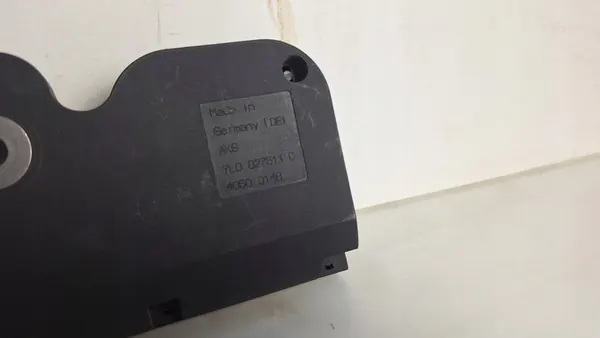 VW T6 Touareg Cayenne Elektrisk Baklucka Lås 7L0827511C image 2