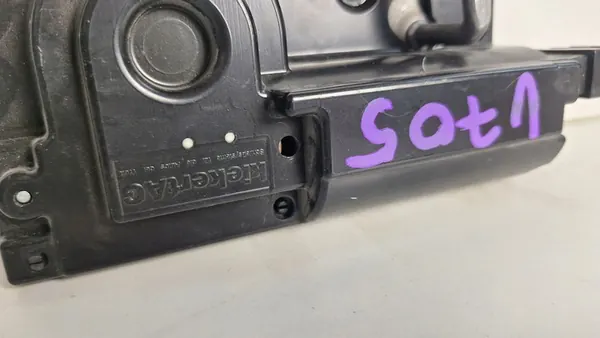 VW T6 Touareg Cayenne Elektrisk Baklucka Lås 7L0827511C image 5