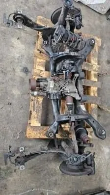 Poutre de suspension arrière Volvo XC60 P1216688 image 1