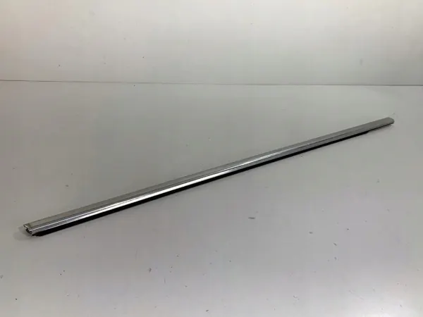 Tira raspante dianteira direita OEM LORK-2316-57548 BMW E84 image 2