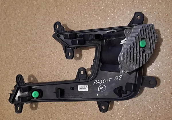 VOLKSWAGEN PASSAT B8 2018 Farol Halógeno Direito LED DRL 3G0941056A image 6