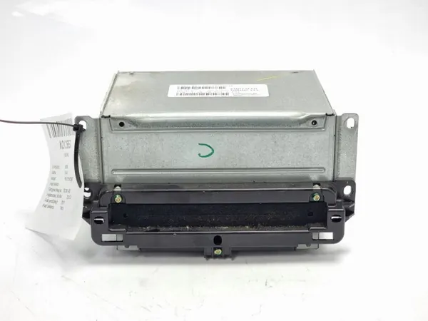 Rádio Fiat OE P05091102AF para Freemont - Usado image 2