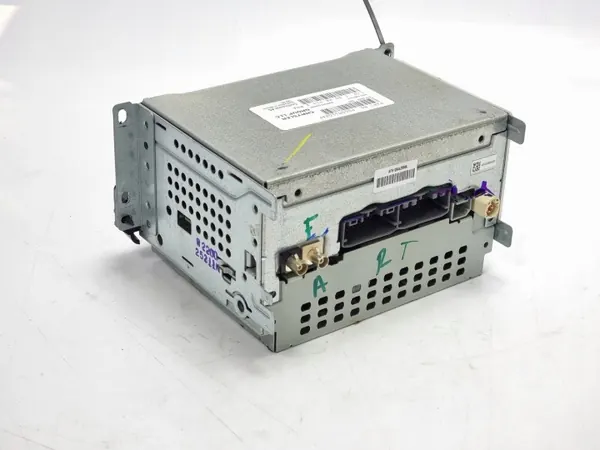 Rádio Fiat OE P05091102AF para Freemont - Usado image 3