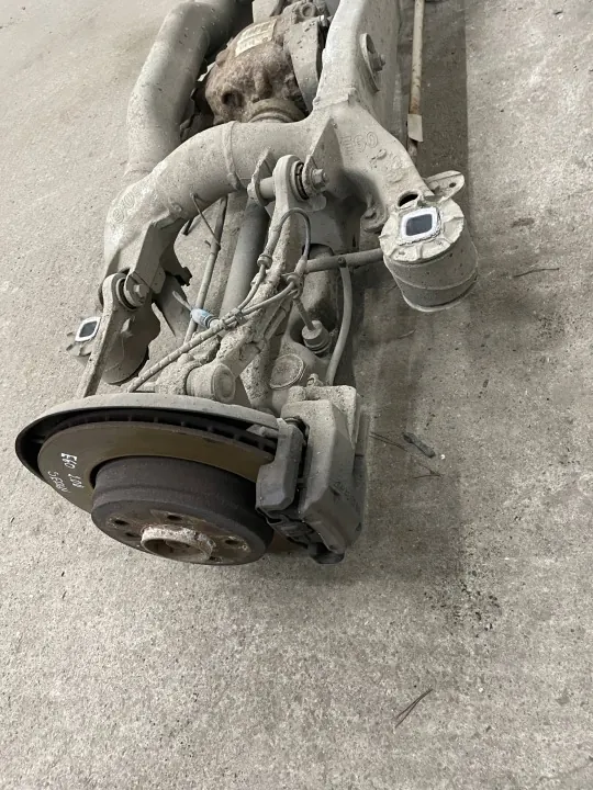 Hinterachsdifferenzialträger OEM 2587770 für BMW E60 2.0D image 10