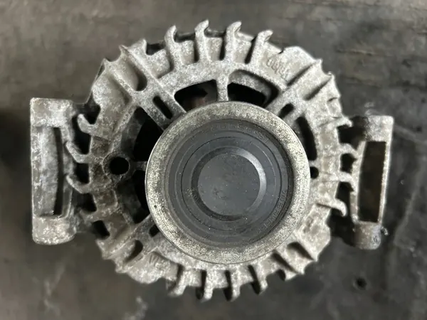 Vaihtovirtageneraattori 140A VW Passat B6 1.8 TSI image 2