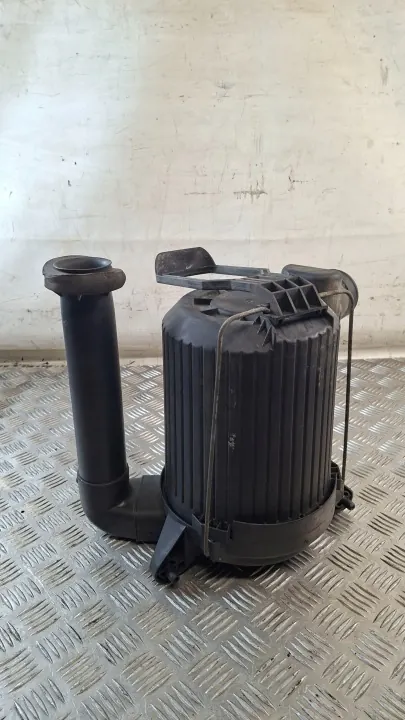 Gebruikte Volkswagen OE 044129620 luchtfilterhuis image 3