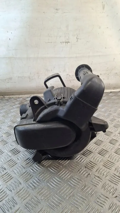 Gebruikte Volkswagen OE 044129620 luchtfilterhuis image 6