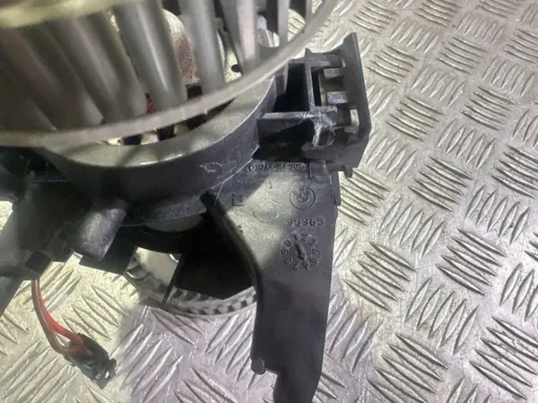 Lämmitysydin OEM 95365 BMW 5 Touring E61 2.5L image 3