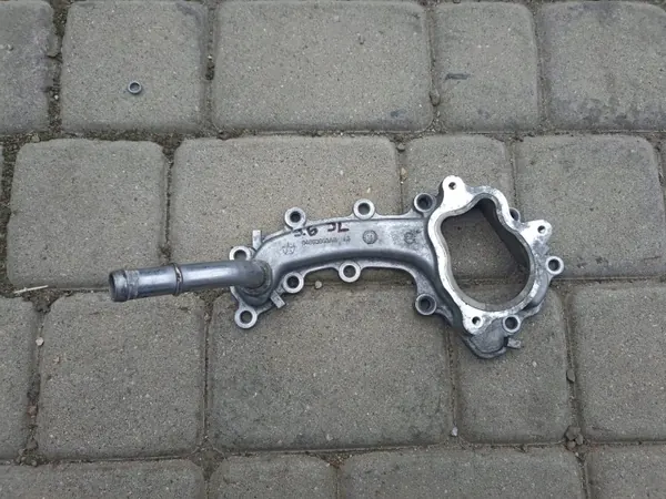 Saída de água Jeep OEM 04893943AC para Wrangler JL 3.6 image 2